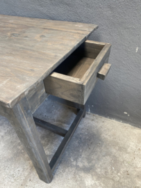 Stoer vergrijsd houten tafel tafeltje euro bureau bijzettafeltje tafeltje met laatjes aura Peeperkorn