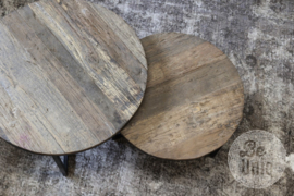 Groot vergrijsd houten metalen tafels tafeltjes tafel tafeltje rond 75 cm ronde bijzettafel salontafel bijzettafeltje railway hout landelijk industrieel vintage hout metaal