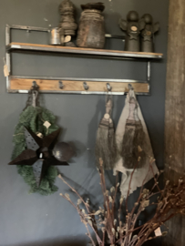 Metalen wandrek wandkapstok met houten plank kapstok console wandplank wandhaken landelijk industrieel vintage 75 x 30 x 12 cm