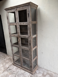 Grote unieke hoge oude vergrijsd houten vitrinekast kast glaskast winkelkast vitrine landelijk stoer vintage 214 x 99 x 44 cm
