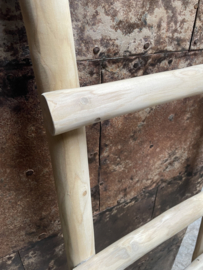 Leuke houten ladder licht hout 150 x 50 cm