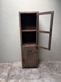 Smalle vitrinekast kast keukenkast servieskast hout houten glas landelijk industrieel H 180 B 53 D38 cm Railway SEP