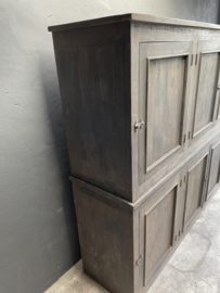 Super stoere 6 deurs vergrijsd houten kast oud aura zwart/grijs landelijk stoer robuust