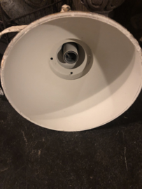 Industriële metalen spot spotje spots lamp wit witte old oud oude look wandlamp landelijke stijl stoer white kap metaal verstelbaar landelijk stoer vintage