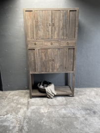 Stoere grote hoge kast  220 x 120 x 45 cm keukenkast oud hout landelijk stoer industrieel