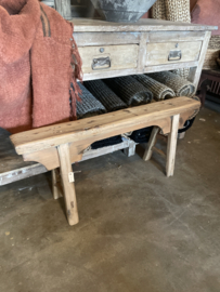 Oud Chinees vergrijsd licht houten bankje India assorti ruim assortiment olmenhout olmwood elmwood landelijk stoer grove nerf grof bank sidetable vergrijsd oud hout