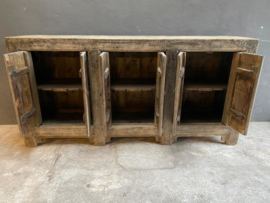 Prachtige grote oude vergrijsd doorleefd houten kast dressoir wandkast toonbank werkbank landelijk stoer elmwood