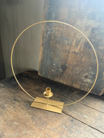 Mat goud metalen ring standaard met kandelaar voor dinerkaars om krans op te hangen of om met groen krans op te maken H40 X B40 x D8 cm