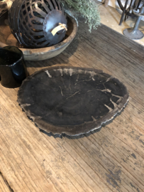 Prachtige  unieke oeroude versteend houten schaal hout zwartgrijs stoer landelijk bijzonder
