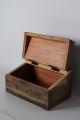 Leuk houten kistje gemaakt van oud doorleefd vergrijsd hout box theebox theedoos sieradendoosje trommel bak bakje Urban small landelijk stoer industrieel