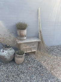 Orgineel oude vergrijsd houten vijzel pot Vijzelpot vaas bak urn kan landelijk stoer