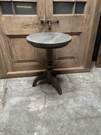 Oud vergrijsd houten tafel tafeltje rond 50 cm wijntafel wijntafeltje landelijk stoer grijs bijzettafel bijzettafeltje nr 39
