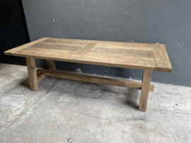 Massieve vergrijsd eiken tafel boerentafel 200 x 100 x H77 cm kloostertafel landelijk robuust stoer eettafel