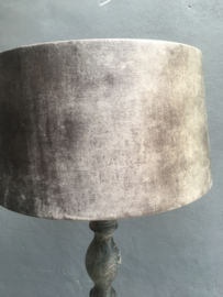 Zwart grijze vergrijsd houten vloerlamp landelijk stoer robuust sober grey grijs inclusief bruine velours kap  140 x 20 cm