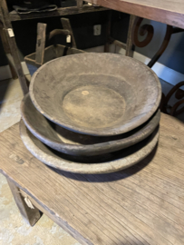 Oude vergrijsd houten schaal schalen bak kom landelijk stoer