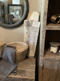 Oud vergrijsd houten wasbord wasplank wasplankje schrobbord  wasbordje plank wasborden decoratie oude landelijke boeren gerei keukengerei