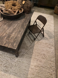 Oud bruin metalen kinder stoeltje stoeltjes school schoolstoeltjes kinderstoelen klapstoel vintage industrieel landelijk stoer urban inklapbaar  bistro