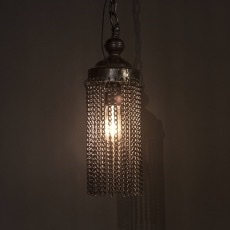 Stoere zwarte metalen hanglamp kroonluchter groot ketting kettingen stoer landelijk industrieel vintage