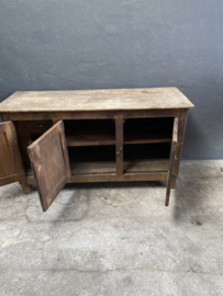 Uniek origineel oud dressoir toonbank uniek item kast sidetable keukeneiland keukenblok landelijk stoer industrieel vintage ladekast ladeblok