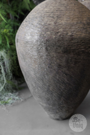Prachtige grote oude stenen kruik vaas pot landelijk stoer sober grijs verweerd 68 X 42 cm