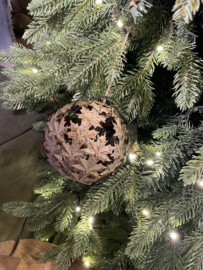 Open gewerkte bal decoratie ballen kerstballen van herfstbladeren ijzer