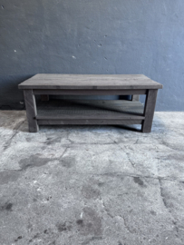 Landelijke oud vergrijsd houten salontafel met onderblad tafel 120 x 60 cm stoer sober nr 1
