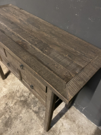 Oud houten vergrijsd doorleefd houten haltafel sidetable ladenkast la  laden stoer boeren kast buro bureau wastafel eiland landelijk badmeubel industrieel werktafel werkbank