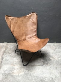 Gave bruine cognac leren stoel fauteuil lounge vlinder butterfly vlinderstoel stoer industrieel vintage