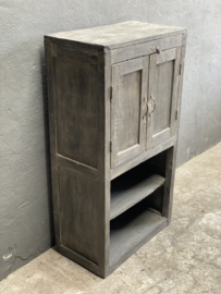 Oud grijs kastje kast keukenkast halkastje schap rek  landelijk stoer 120 x 56 x 30 cm 2 deurs en schappen