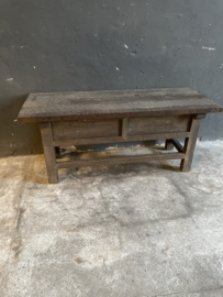 Stoere vergrijsd oud houten salontafel Sidetable met 2 open vakken tvmeubel tvkast televisie kast tafel ladekast ladenkast stoer hout vergrijsde tafel landelijk sober boerentafel