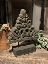 Zwart grijs lava stone ornament op voet landelijk stoer small