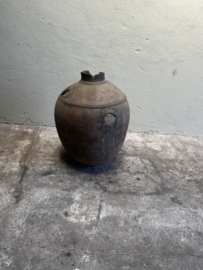 Prachtige vergrijsd antieke claypot Nepal kruik stenen vaas pot landelijk stoer sober vintage 68 x 46 cm