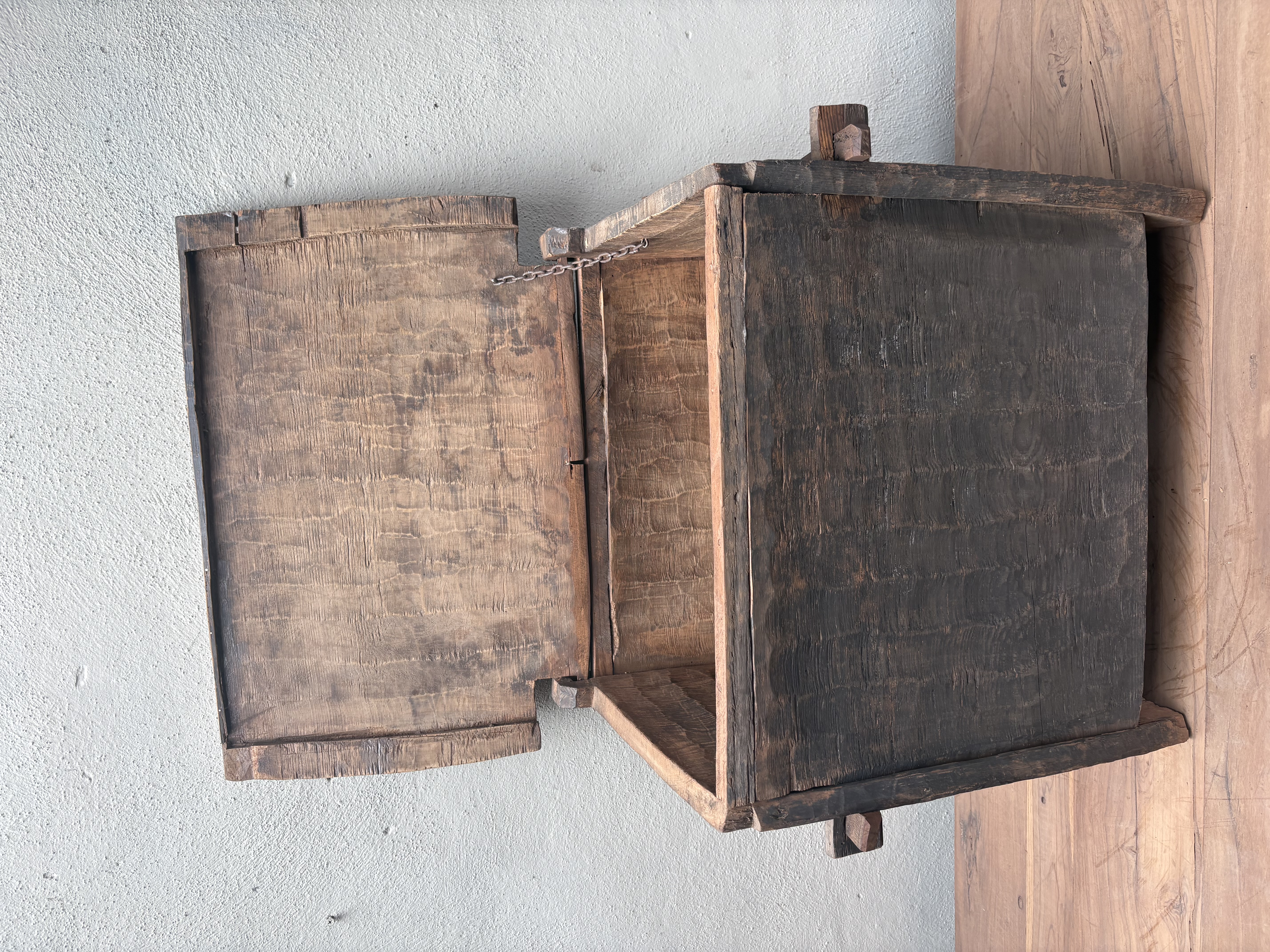 Stoere originele oude houten Himalaya kist kistje dekenkist landelijk klepbank nr 43