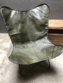 Gave khaki olijf olive olijfgroen army legergroen leren stoel fauteuil lounge  vlinder butterfly vlinderstoel stoer industrieel vintage