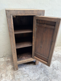 Uniek oud vergrijsd houten kastje halkastje 1 grote deur H95 x B45 x D40 cm landelijk stoer kast