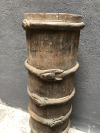 Grote smalle hoge vergrijsd ) oud oude houten pot bak paraplubak koker landelijk industrieel stoer hout | Decoratie | 't Jagershuis