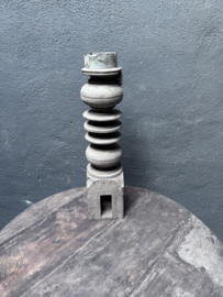 Oude baluster console kandelaar robuust vergrijsd stoer landelijk balusters balluster ballusters aura Peeperkorn nr 5