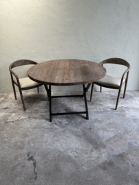 Vergrijsd houten stoel met stoffen zitting armstoel stoelen eetkamerstoelen met armleuning landelijk modern strak rond
