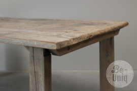Hele stoere oude grof grove vergrijsd houten tafel 188 x 95 x H78 cm eettafel bureau euro werktafel werkbank van oude deur keukentafel landelijk stoer vintage urban industrieel