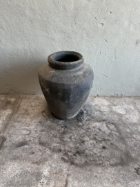 Oud stenen kruik olijfkruik waterkruik pot vaas 58 cm hoog 46 cm doorsnede landelijk antieke pot nr 198