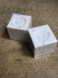 Blok zeep blokje 100 gram lavendelblaadjes Franse zeep savon
