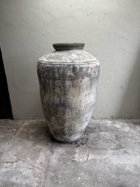 Grote oude grijs stenen kruik H139 cm vaas bloembak bloempot pot grijze mega landelijk olijfpot olijfkruik waterkruik nr A2
