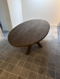 Robuuste oud vergrijsd houten ovale tafel 240 x 110 cm kloostertafel tafel eettafel ovaal landelijk industrieel stoer vintage retro urban leestafel ovaal