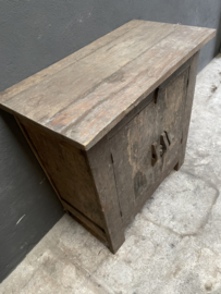 Prachtige oude vergrijsd houten kast oude deuren 100x100x51 cm landelijk stoer doorleefd vergrijsd hout 2 deurs