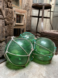 Leuke decoratieve glasbol met touw bol bollen bal ballen heksenbal decoratie voor binnen en buiten jute touwen net drijver landelijk vintage brocant groen