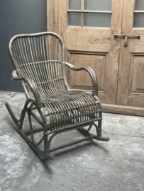 houten rotan rieten schommelstoel fauteuil landelijk boho Ibiza stoer sober