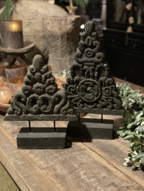Zwart grijs lava stone ornament op voet landelijk stoer small