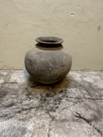 oude grijs stenen kruik pot grijze mega landelijk olijfpot olijfkruik waterkruik 54 cm hoog 53 cm doorsnede nr 50
