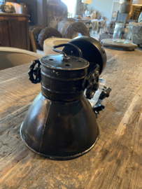 Industriële oud gerecycled metalen spotje hanglamp wandlamp 1 zwarte zwart kap spot spots  plafondlamp plafoniere metaal verstelbaar landelijk stoer vintage