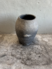 Oud stenen kruik olijfkruik waterkruik pot vaas 60 cm hoog 43 cm doorsnede landelijk antieke pot nr 6